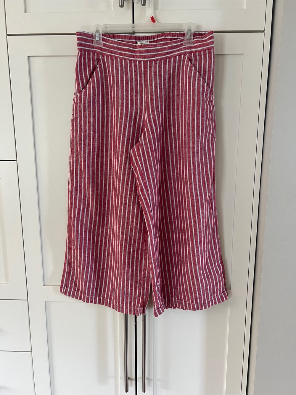 Max Studio Linen/Cotton Blend Red and White Striped Elastic Waist Pants